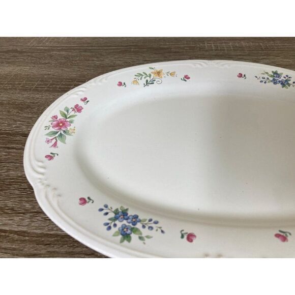 Pfaltzgraff Serving Plate Platter USA Dish Floral 12" Oval Shaped Flowers White - Picture 7 of 10
